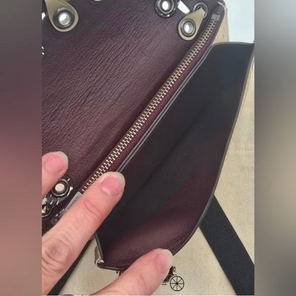 Coach 1941 Tan Snakeskin Link Details Clutch Wristlet EUC - Picture 6 of 11